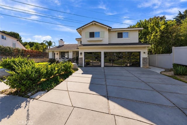 24585 Lola Lane, Newhall, CA 91321 — photo 5 of 51