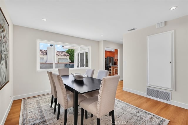 1216 Alameda Avenue, Glendale, CA 91201 — photo 8 of 29