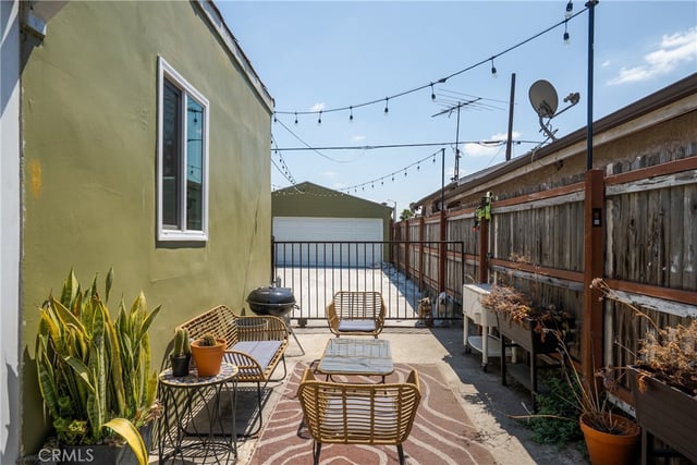 3432 Arlington, Los Angeles, CA 90018 — photo 3 of 26