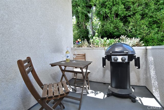 11847 Laurelwood 304, Studio City, CA 91604 — photo 18 of 36