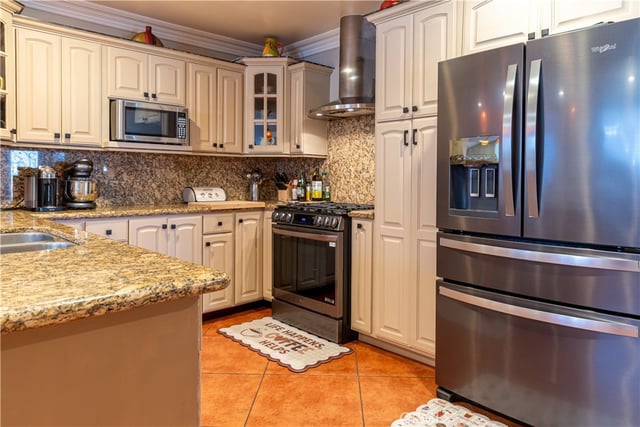 7562 Calmcrest Drive, Downey, CA 90240 — photo 3 of 13