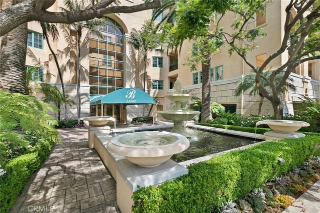 11500 San Vicente 202, Los Angeles, CA 90049 — photo 20 of 23