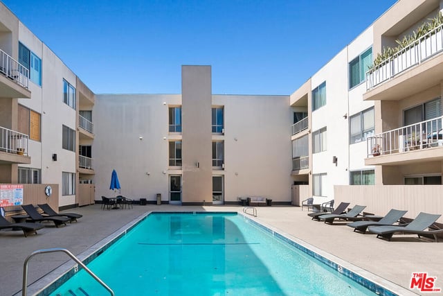 927 N Kings Road 107, West Hollywood, CA 90069 — photo 34 of 35