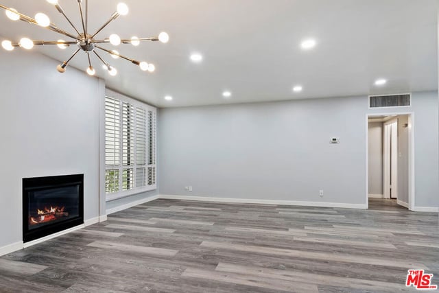 927 N Kings Road 107, West Hollywood, CA 90069 — photo 9 of 35