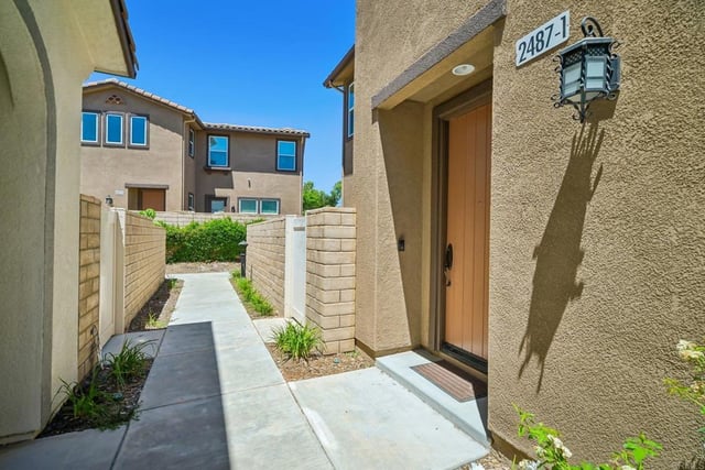 2487 Ascending Oaks Lane 1, Simi Valley, CA 93063 — photo 50 of 55