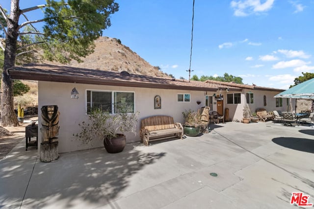 30325 N Brandywine Canyon Road, Canyon Country, CA 91351 — photo 2 of 27