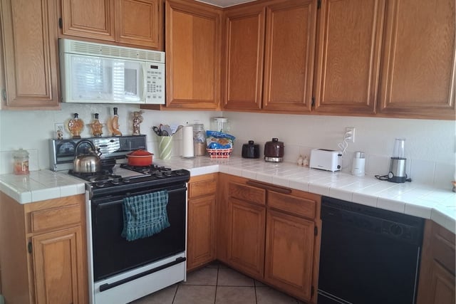 37019 E Casa Verde Drive S, Palmdale, CA 93550 — photo 5 of 10