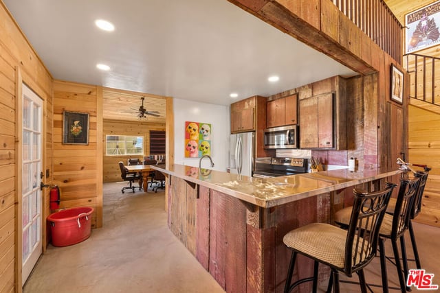 9640 Sierra Highway, Agua Dulce, CA 91390 — photo 15 of 23