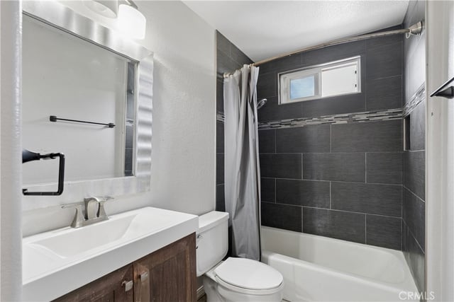 27715 Sutters Pointe, Saugus, CA 91350 — photo 28 of 72