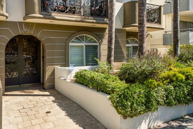 11840 Dorothy Street 302, Los Angeles, CA 90049 — photo 5 of 55