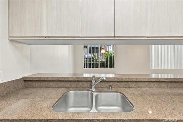 812 Hudson 103, Los Angeles, CA 90038 — photo 10 of 39