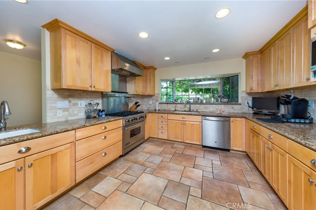 10900 Rathburn Avenue, Porter Ranch, CA 91326 — photo 6 of 26
