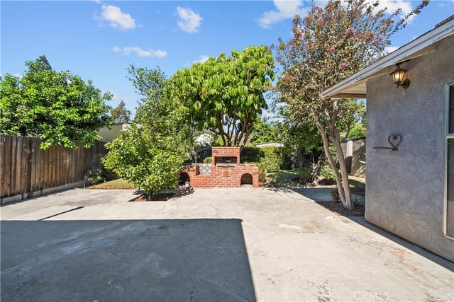 15253 La Valle Street, Sylmar, CA 91342 — photo 30 of 53
