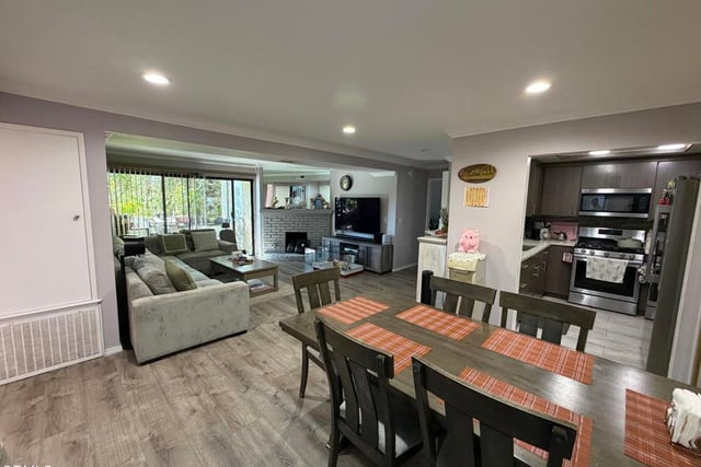 15155 Sherman Way 29, Los Angeles, CA 91405 — photo 10 of 23