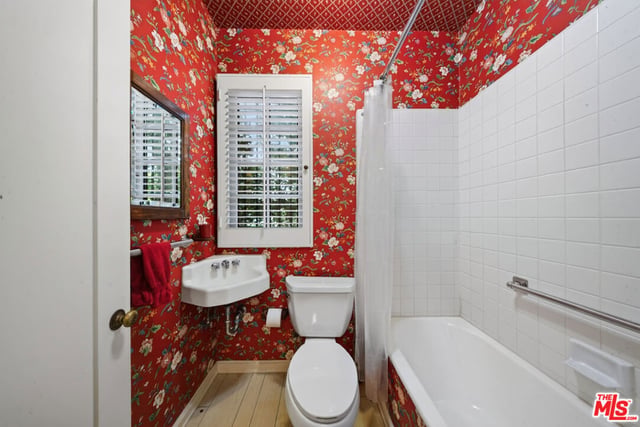 200 S June Street, Los Angeles, CA 90004 — photo 24 of 54