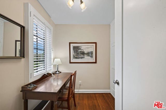 200 S June Street, Los Angeles, CA 90004 — photo 38 of 54