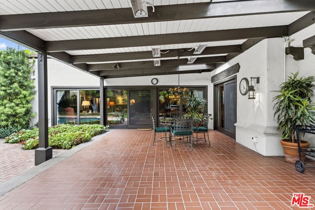 200 S June Street, Los Angeles, CA 90004 — photo 43 of 54