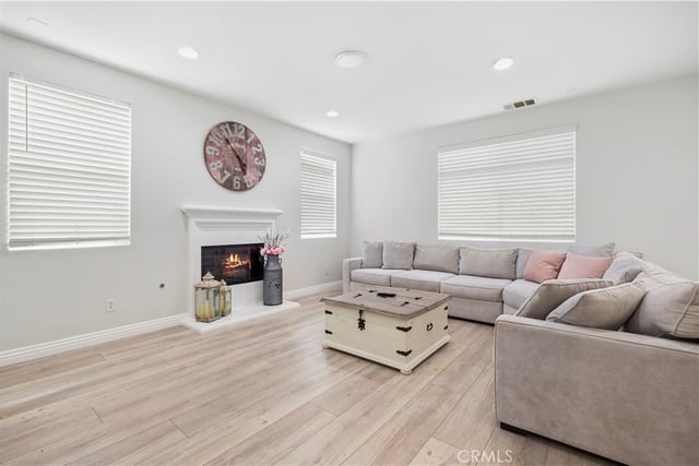 15660 Walt Court, Canyon Country, CA 91387 — photo 10 of 52