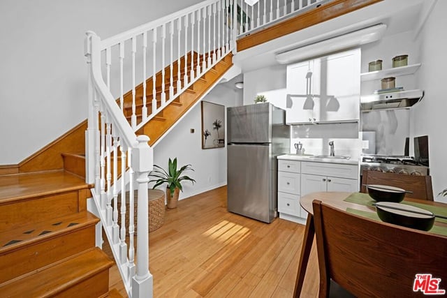 121 Strand Street 13, Santa Monica, CA 90405 — photo 8 of 14