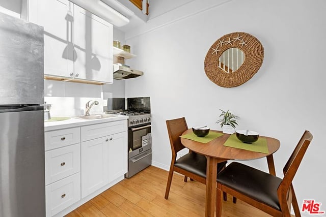 121 Strand Street 13, Santa Monica, CA 90405 — photo 9 of 14