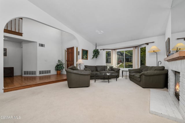 2449 Haymarket Street, Thousand Oaks, CA 91362 — photo 10 of 44