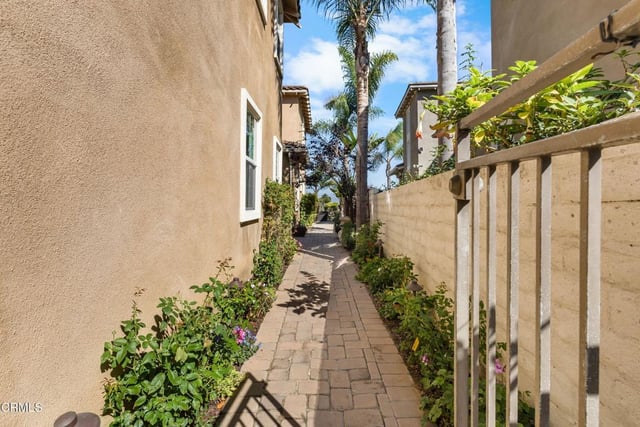 4061 Adriatic Street, Oxnard, CA 93035 — photo 4 of 65