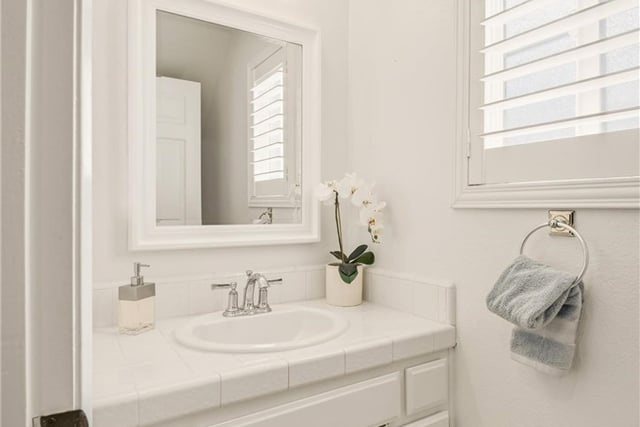 18536 Ashley Avenue, Torrance, CA 90504 — photo 16 of 29