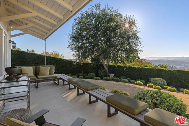 838 Elyria Drive, Los Angeles, CA 90065 — photo 5 of 26