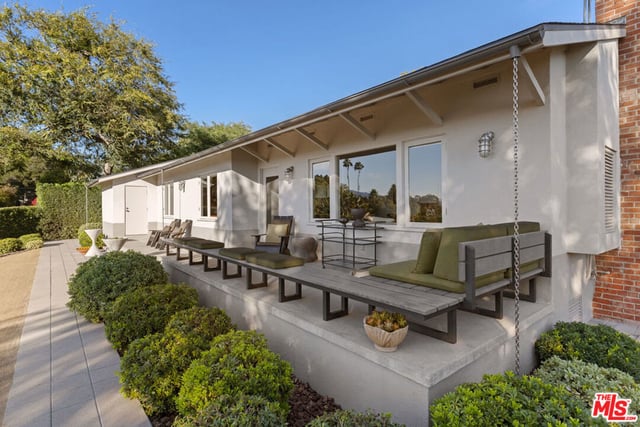 838 Elyria Drive, Los Angeles, CA 90065 — photo 6 of 26