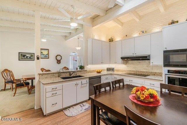 784 N Woodlawn Drive, Thousand Oaks, CA 91360 — photo 12 of 32