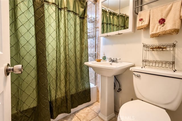 146 E 85th Street, Los Angeles, CA 90003 — photo 12 of 18