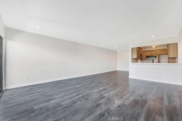 5454 Zelzah Avenue 204, Encino, CA 91316 — photo 18 of 37