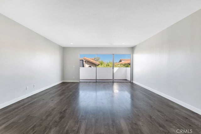 5454 Zelzah Avenue 204, Encino, CA 91316 — photo 21 of 37