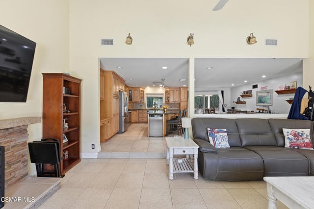 2106 Fernwood Court, Simi Valley, CA 93065 — photo 9 of 58