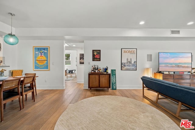 118 N Kings Road 301, Los Angeles, CA 90048 — photo 18 of 54