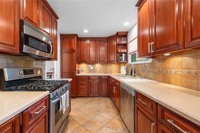 11119 Portada, Whittier, CA 90604 — photo 14 of 36