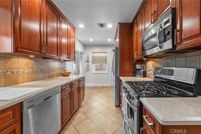11119 Portada, Whittier, CA 90604 — photo 16 of 36