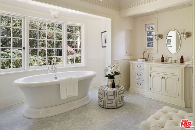 10343 Valley Spring Lane, Toluca Lake, CA 91602 — photo 41 of 75