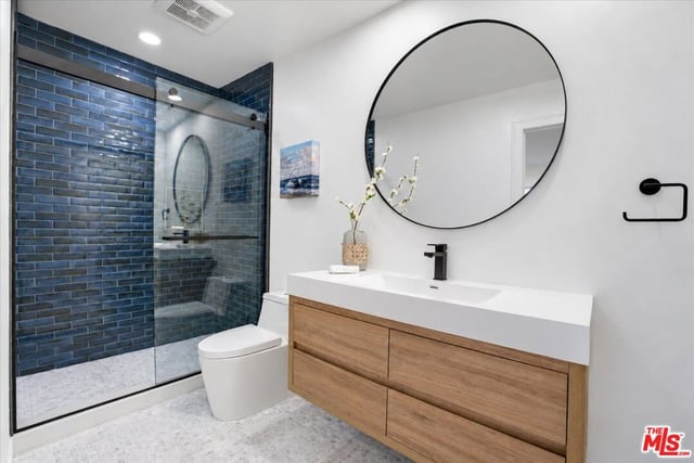 17615 Corinthian Drive, Encino, CA 91316 — photo 19 of 39
