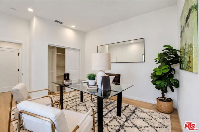 17615 Corinthian Drive, Encino, CA 91316 — photo 29 of 39