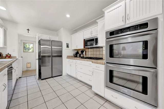 14013 Cohasset Street, Van Nuys, CA 91405 — photo 17 of 40