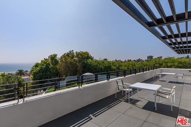 400 Amalfi Drive, Pacific Palisades, CA 90272 — photo 17 of 51