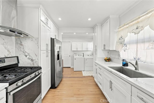 947 S Vancouver Avenue, Los Angeles, CA 90022 — photo 16 of 43