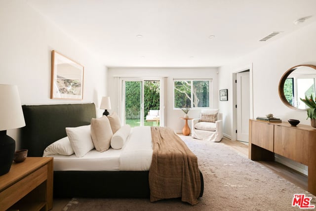3658 Kelton Avenue, Los Angeles, CA 90034 — photo 17 of 35