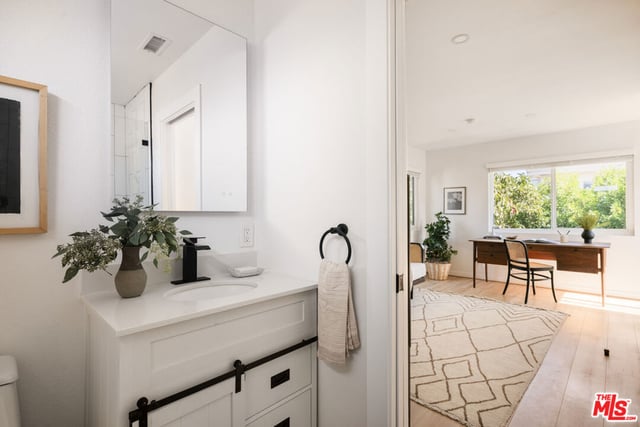 3658 Kelton Avenue, Los Angeles, CA 90034 — photo 27 of 35