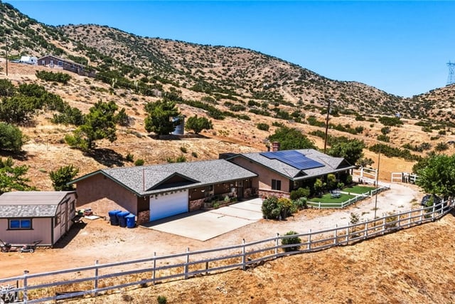 1661 Twin Butte, Acton, CA 93551 — photo 5 of 71