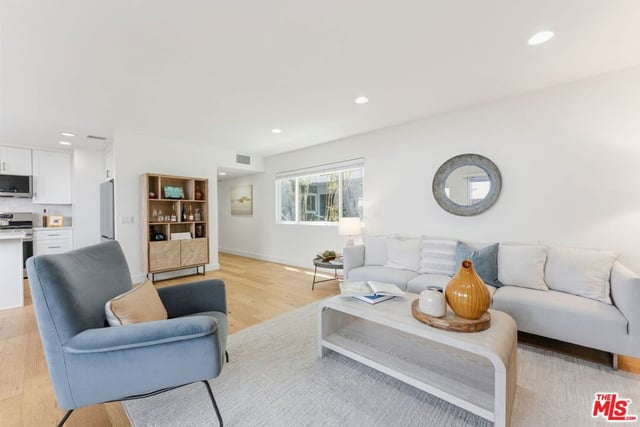 446 San Vicente Boulevard 106, Santa Monica, CA 90402 — photo 10 of 36