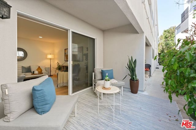 446 San Vicente Boulevard 106, Santa Monica, CA 90402 — photo 6 of 36