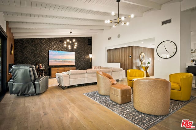 4600 El Caballero Drive, Tarzana, CA 91356 — photo 12 of 74