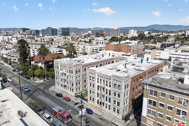 2121 James M Wood Boulevard 202, Los Angeles, CA 90006 — photo 53 of 65